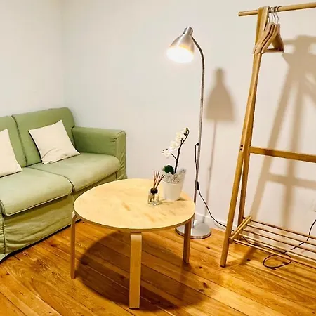 Amalia Tiny 1 * Лиссабон